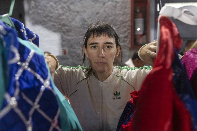 Lento 143 - Un vestido y un amor