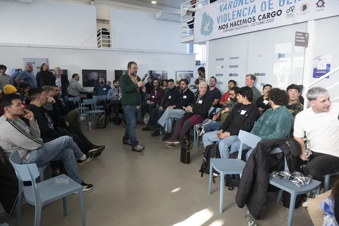 Encuentro Nacional de Varones Antipatriarcales, el 8 de agosto, en el Centro Cultural de la Ciudad de la Costa
Foto: Alessandro Maradei