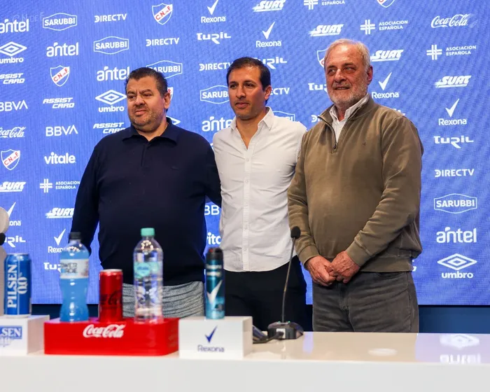 Flavio Perchman, Pablo Álvarez y Ricardo Vairo. Foto: Diego Andrés Martínez Vila (Club Nacional de Fútbol)