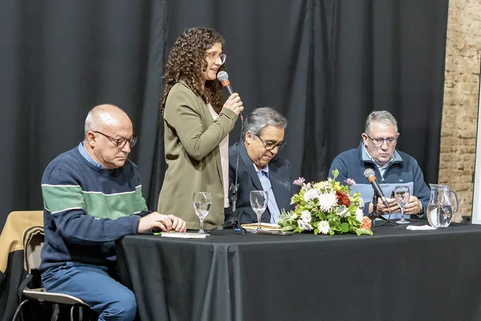 Luis Rómboli, Cecilia Álvarez, Ernesto Nieto y Mauro Goldman, el 26 de mayo, durante el lanzamiento. · Foto: Santiago Fleitas