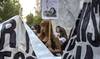 Alerta feminista por el femicidio de Carolina Escudero, el lunes, en Montevideo. · Foto: Ernesto Ryan Alerta feminista por el femicidio de Carolina Escudero, el lunes, en Montevideo. · Foto: Ernesto Ryan