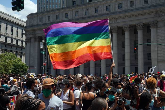 Marcha LGTB en el bajo Manhattan, Nueva York, el 28 de junio de 2020. 
 · Foto: Bryan R. Smith, AFP