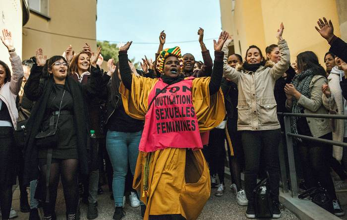 Movilización contra la mutilación genital femenina, en Marsella, Francia (archivo, febrero de 2020). · Foto: Théo Giacometti, AFP
