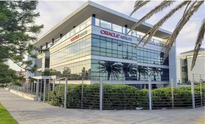 Foto principal del artículo 'La empresa tecnológica Oracle despidió a unas 70 personas en Uruguay en el marco de una reestructura global'
