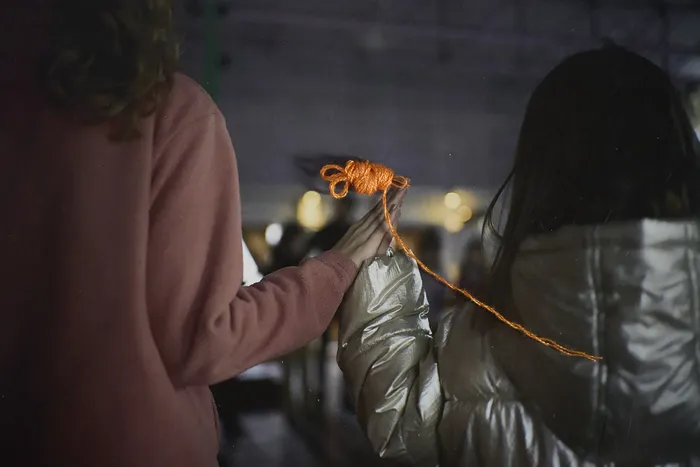 Actividad por la celebración del Día de las Niñeces en el salón de usos múltiples del Complejo Bulevar. Bordado: Lucía Camejo.