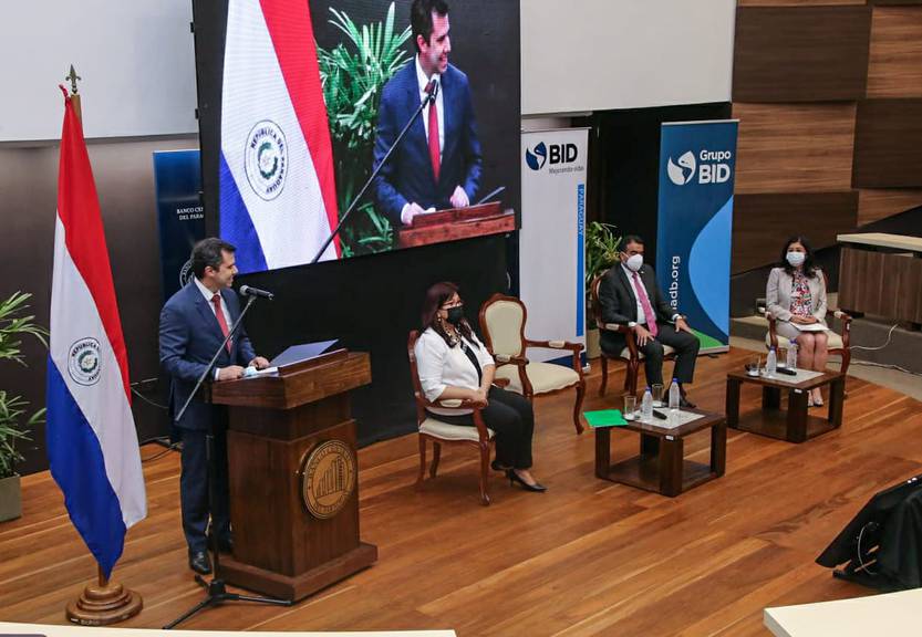 20211204 economia libro paraguay