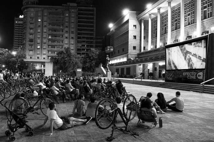 Efecto Pedal en la explanada de la Intendencia de Montevideo. Foto: difusión, s/d de autor