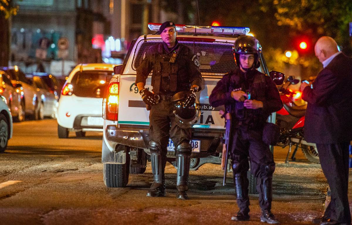 Proyecto para permitir allanamientos nocturnos: el PN todavía no maneja “plan B” en caso de que el FA no lo apoye | la diaria | Uruguay