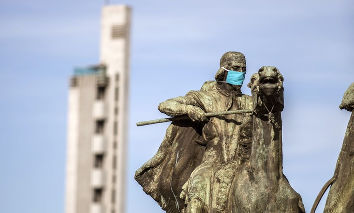 Monumento de La Carreta, en el Parque Batlle (archivo, mayo de 2020). · Foto: .