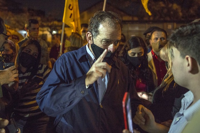 Guido Manini Rios en un acto de Cabildo Abierto, este miércoles, en el Cerrito de la Victoria. · Foto: .