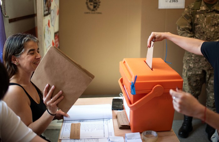 Circuito en Rincón del Cerro, el domingo, durante las elecciones nacionales. · Foto: Gianni Schiaffarino