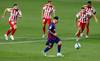 Lionel Messi convierte de penal el segundo gol de Barcelona al Atlético de Madrid, este martes, en el Camp Nou, en Barcelona.
· Foto: Alberto Estévez, EFE Lionel Messi convierte de penal el segundo gol de Barcelona al Atlético de Madrid, este martes, en el Camp Nou, en Barcelona.
· Foto: Alberto Estévez, EFE