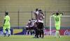 Jugadores de Deportivo Maldonado, festejan el primer gol a Peñarol, este miércoles, en el estadio Domingo Burgueño Miguel. · Foto: Sandro Pereyra Jugadores de Deportivo Maldonado, festejan el primer gol a Peñarol, este miércoles, en el estadio Domingo Burgueño Miguel. · Foto: Sandro Pereyra