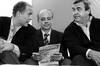 Pablo Iturralde, Javier García y Jorge Larrañaga, ayer, en el lanzamiento de la lista 2004 del Partido Nacional. · Foto: Javier Calvelo Pablo Iturralde, Javier García y Jorge Larrañaga, ayer, en el lanzamiento de la lista 2004 del Partido Nacional. · Foto: Javier Calvelo