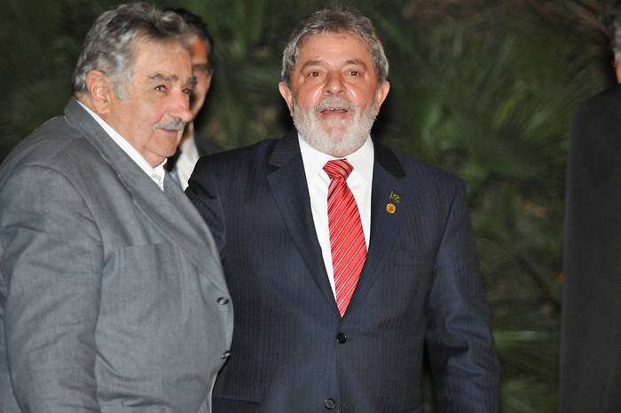 José Mujica y Lula da Silva, en la residencia de Suárez (archivo, mayo de 2010).
 · Foto: Javier Calvelo