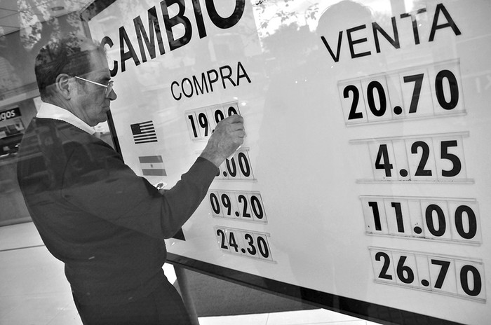 Cambio de la calle 8 de Octubre, en Montevideo. (archivo, mayo de 2012) · Foto: Javier Calvelo