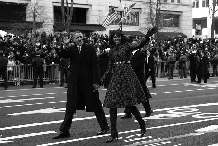 Barack Obama y su esposa Michelle, durante el desfile de investidura del gobernante, en Washington. · Foto:  Doug Mills, Efe, pool