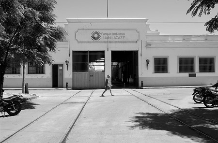 Parque Industrial de Juan Lacaze, ex Campomar. Actualmente alberga a ocho empresas. · Foto: Pablo Vignali Parque Industrial de Juan Lacaze, ex Campomar. Actualmente alberga a ocho empresas. · Foto: Pablo Vignali