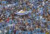 Hinchas uruguayos durante el partido Uruguay-Italia, en el estadio Arena das Dunas, en Natal, Brasil, el 24 de junio de 2014. Foto: Sandro Pereyra. Hinchas uruguayos durante el partido Uruguay-Italia, en el estadio Arena das Dunas, en Natal, Brasil, el 24 de junio de 2014. Foto: Sandro Pereyra.