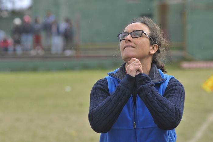 Fabiana Manzolillo, entrenadora de Montevideo Wanderers (archivo, octubre de 2015). · Foto: Federico Gutiérrez