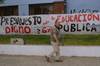 Pancarta de Fenapes, en el liceo 68 (archivo, noviembre de 2015) Pancarta de Fenapes, en el liceo 68 (archivo, noviembre de 2015)