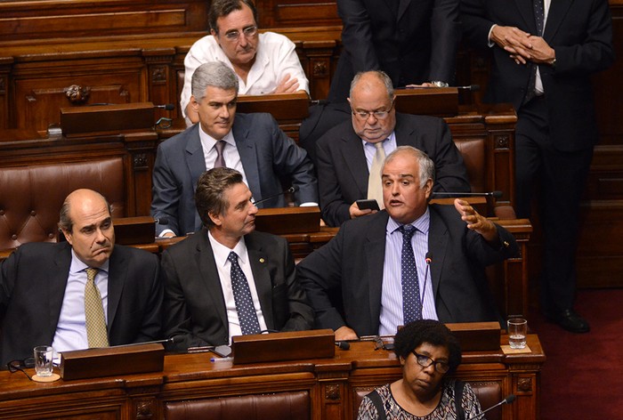 Diputados del partido Nacional durante una sesión extraordinaria. Foto: Pablo Vignali (archivo, marzo de 2016)