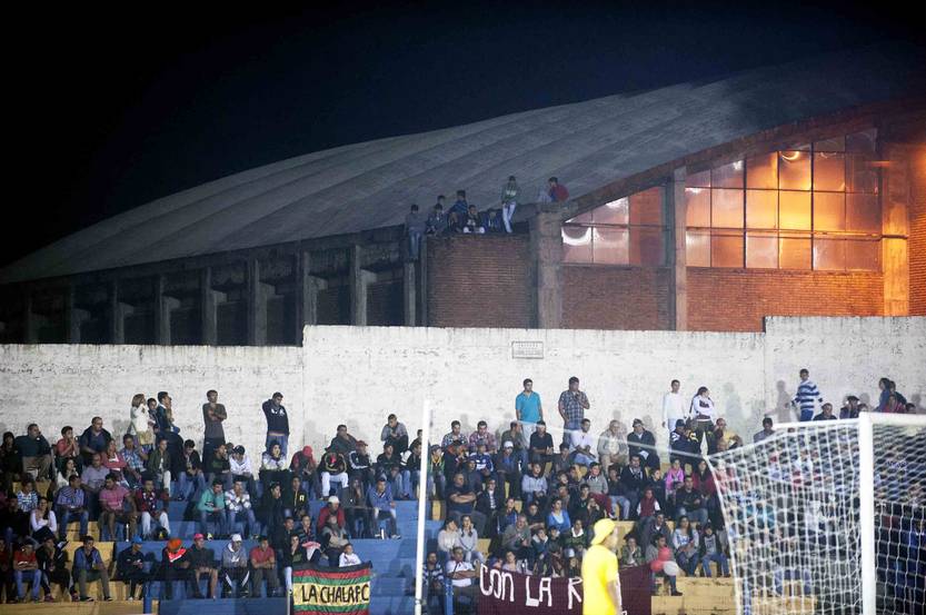 Lento 120 - Fútbol interior 01