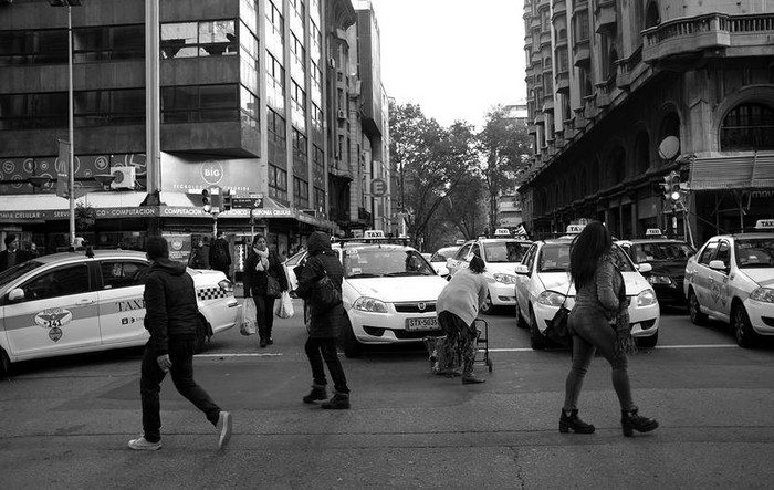 Movilización del taxi por 18 de Julio (archivo, abril de 2016) · Foto: Pablo Vignali
