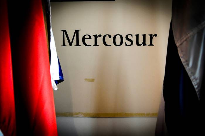 Edificio Mercosur en Montevideo. · Foto: Javier Calvelo, adhocFOTOS