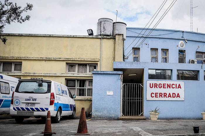 Policlínica de ASSE Doctor Enrique Claveaux en el barrio Jacinto Vera de Montevideo. · Foto: Javier Calvelo, adhocFOTOS