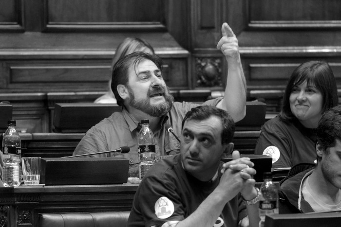 Daniel Placeres durante una sesión en la cámara de diputados. Foto: Pablo Vignali (archivo, octubre de 2016)