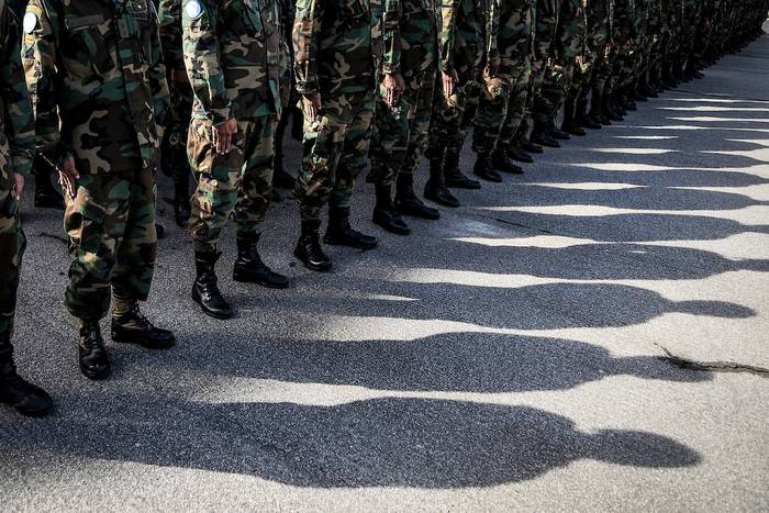 Miembros del ejército de Uruguay en la Plaza de Armas del Comando General del Ejército (archivo, mayo de 2017). · Foto: Javier Calvelo, adhocFOTOS