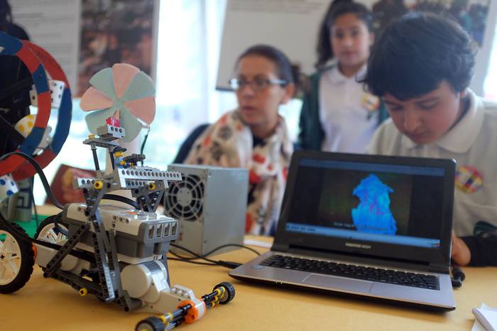 Proyectos de robótica y programación para niños, en el marco del Plan Ceibal.
 · Foto: Pablo Vignali