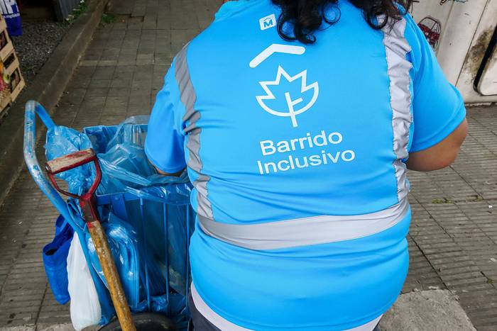 Programa Barrido Inclusivo de la Intendencia de Montevideo (archivo, noviembre de 2017). · Foto: Javier Calvelo, adhocFOTOS