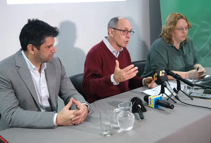 Pablo Da Cunda, Gonzalo Casaravilla, Ximena Cidrás, el 4 de agosto, en Salto. Foto: Ariel Volpi