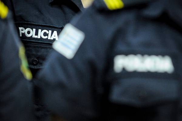 Foto principal del artículo 'Dos policías fueron condenados por tráfico de armas y concusión' · Foto: Javier Calvelo/ adhocFOTOS