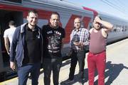 Mohamed Zizo, Mohamed Abdaziz, Hatem Karamen y Maher, en la estación de Kazan.