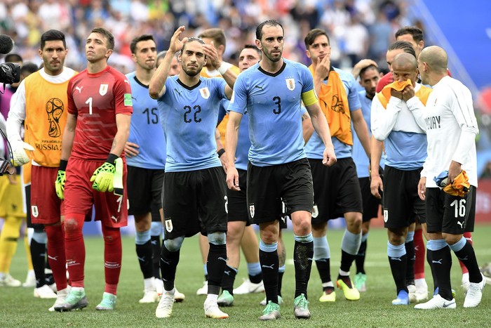 Jugadores de Uruguay al final del partido con Francia · Foto: Sandro Pereyra