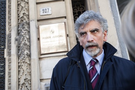Pablo Chargoñia, cuando se retiraba de la sede judicial. · Foto: Federico Gutiérrez Pablo Chargoñia, cuando se retiraba de la sede judicial. · Foto: Federico Gutiérrez