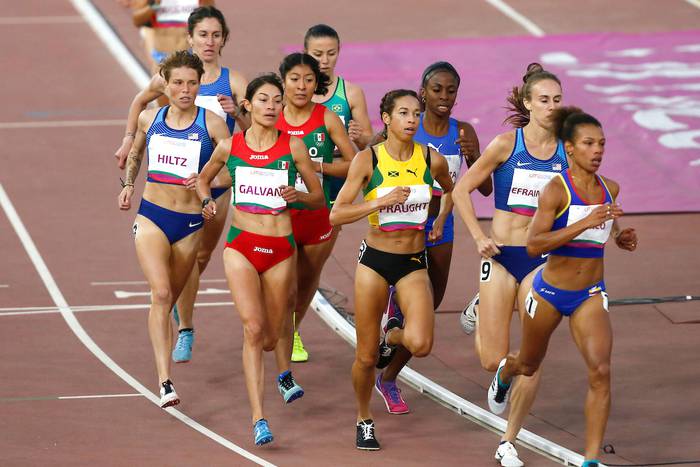 Final de los 1500 metros de atletismo femenino en la Villa Deportiva Nacional, en los Juegos Panamericanos de Lima 2019.
 · Foto: Hector Vivas / Lima 2019
