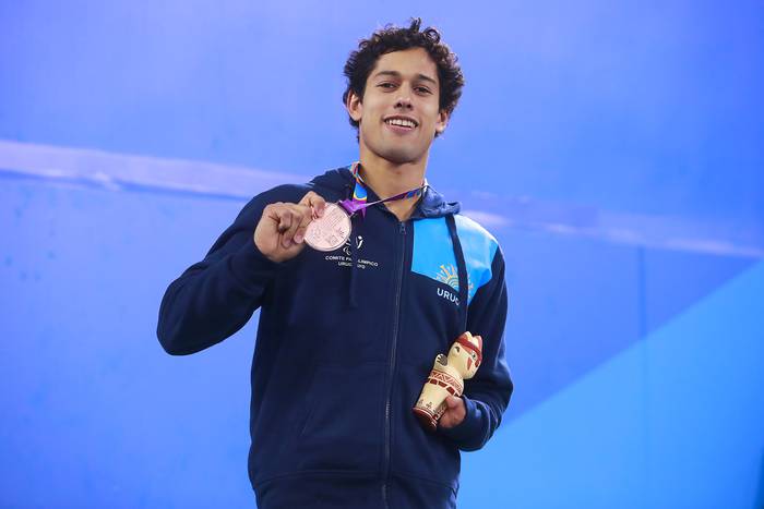 Gonzalo Dutra ganó la medalla de bronce de natación en 100 metros pecho, en los juegos Parapanemericanos Lima 2019. Foto: Hector Vivas, Lima 2019
