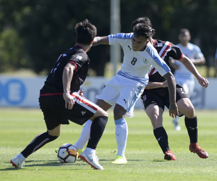 Partido despedida de la selección sub 20, previo al torneo Sudamericano en Chile.   · Foto: Sandro Pereyra
