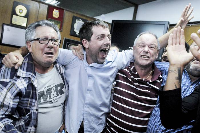 Ignacio Alonso tras ganar las elecciones, el 21 de marzo de 2019, en la Asociación Uruguaya de Fútbol. · Foto: Javier Calvelo, adhocFOTOS