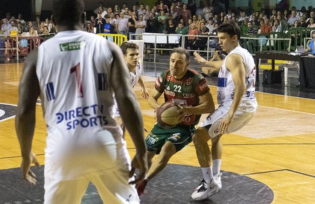Federico Bavosi, de Aguada, durante el partido con Defensor Sporting. · Foto: Mariana Greif Federico Bavosi, de Aguada, durante el partido con Defensor Sporting. · Foto: Mariana Greif