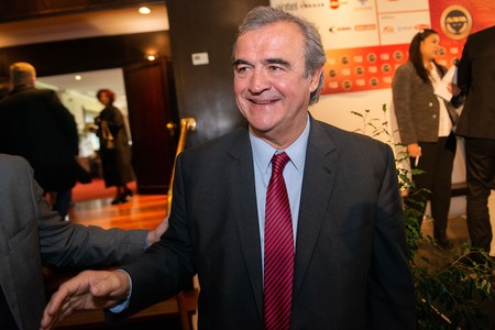 Jorge Larrañaga durante un desayuno de ADM (mayo de 2019). · Foto: Santiago Mazzarovich / adhocFOTOS Jorge Larrañaga durante un desayuno de ADM (mayo de 2019). · Foto: Santiago Mazzarovich / adhocFOTOS