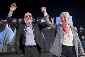 Daniel Martínez y Graciela Villar, al término de la Convención Nacional del Frente Amplio, el 17 de agosto, en el Platense Patín Club. Daniel Martínez y Graciela Villar, al término de la Convención Nacional del Frente Amplio, el 17 de agosto, en el Platense Patín Club.