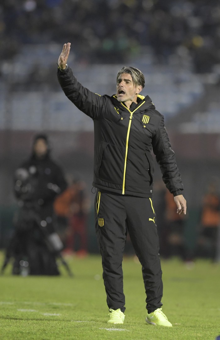 Diego López, entrenador de Peñarol. · Foto: Sandro Pereyra