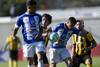Gonzalo González, capitán de Juventud, Facundo Pellistri, de Peñarol y Juan Pintado, de Juventud, en el Parque Artigas, en Las Piedras. · Foto: Fernando Morán Gonzalo González, capitán de Juventud, Facundo Pellistri, de Peñarol y Juan Pintado, de Juventud, en el Parque Artigas, en Las Piedras. · Foto: Fernando Morán