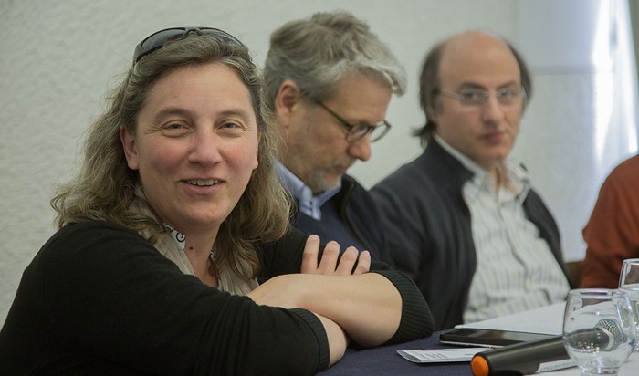 Patricia Manzoni; Leonardo Croatto; Osvaldo Leite, en la charla "Música y salud. Acciones desarrolladas en el Hospital Universitario".
l · Foto: .