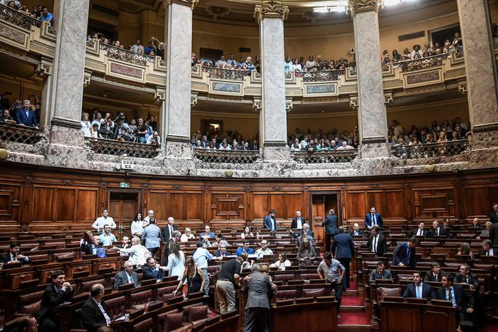 Cámara de diputados durante la ceremonia de asunción de diputados, en la inauguración de la Legislatura XLIX, en el Palacio Legislativo, el 15 de febrero.  · Foto: Javier Calvelo, adhocFOTOS